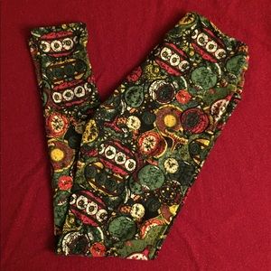 EUC LulaRoe Christmas Leggings